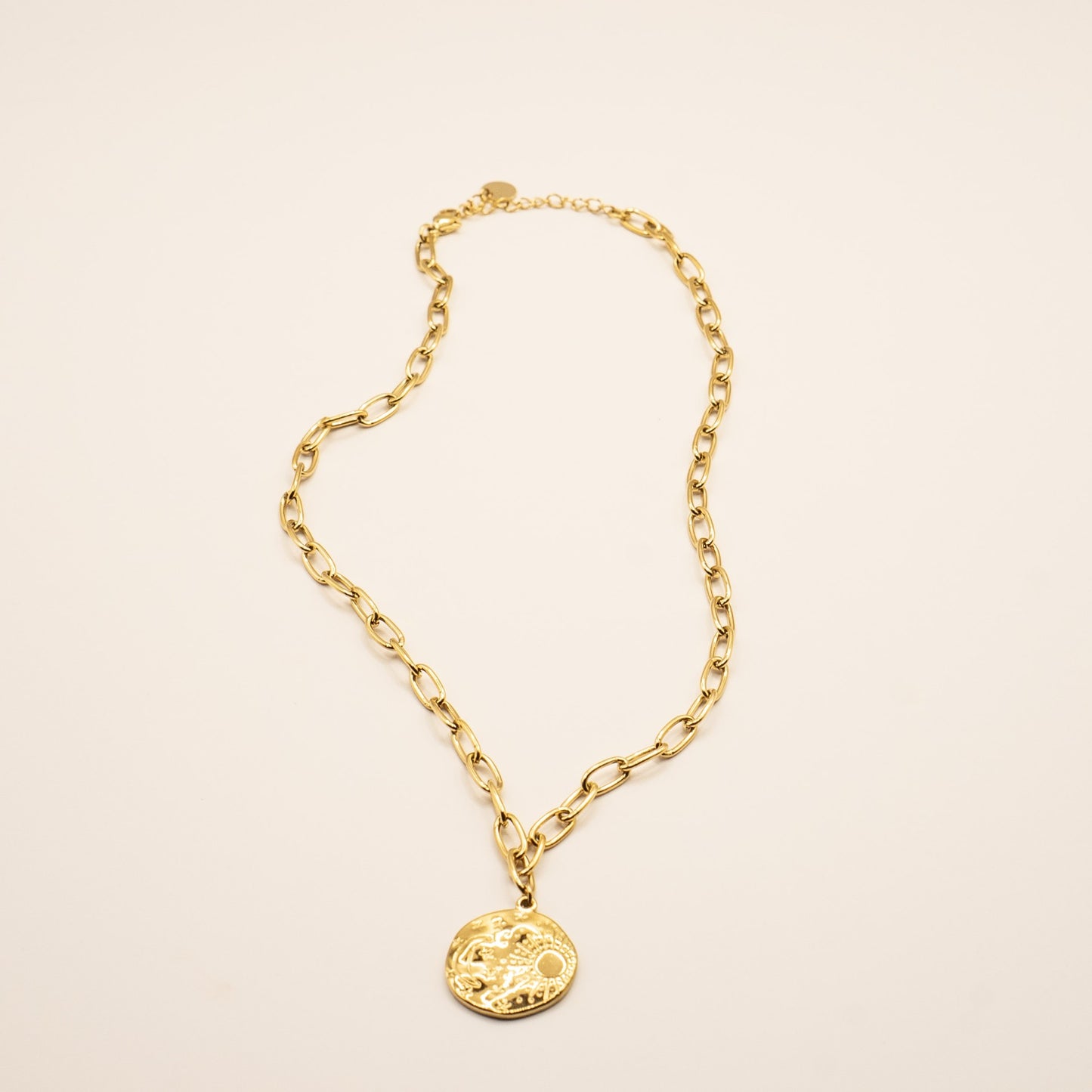 Celunara Necklace