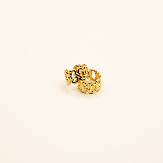 Centaurus Earcuff